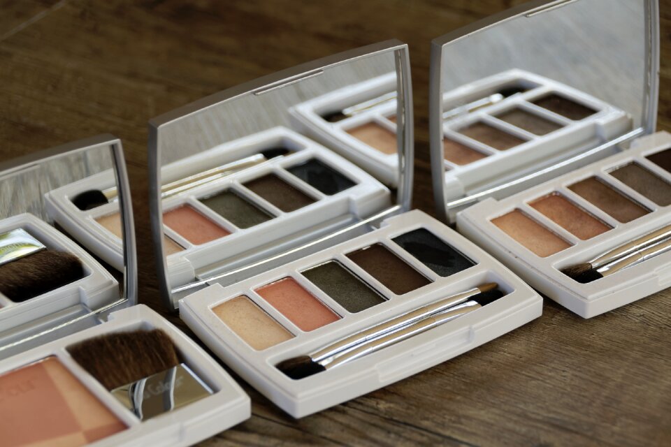 Beauty color eye shadow