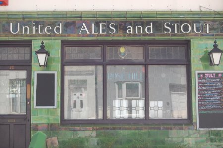 Rose Hill Tavern, 70–72 Rose Hill Terrace, Brighton (July 2019) (Detail of Etched Window)