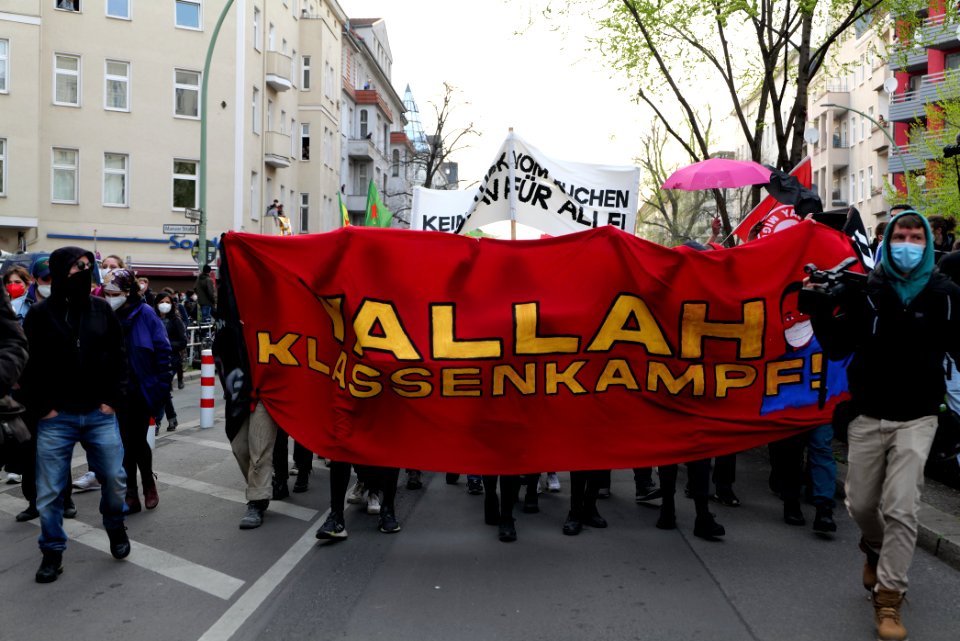 Revolutionary 1st may demonstration Berlin 2021 26