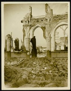 Results of German vandalism. Ypres as it is today after perpetual German bombard, Bestanddeelnr 158-1427