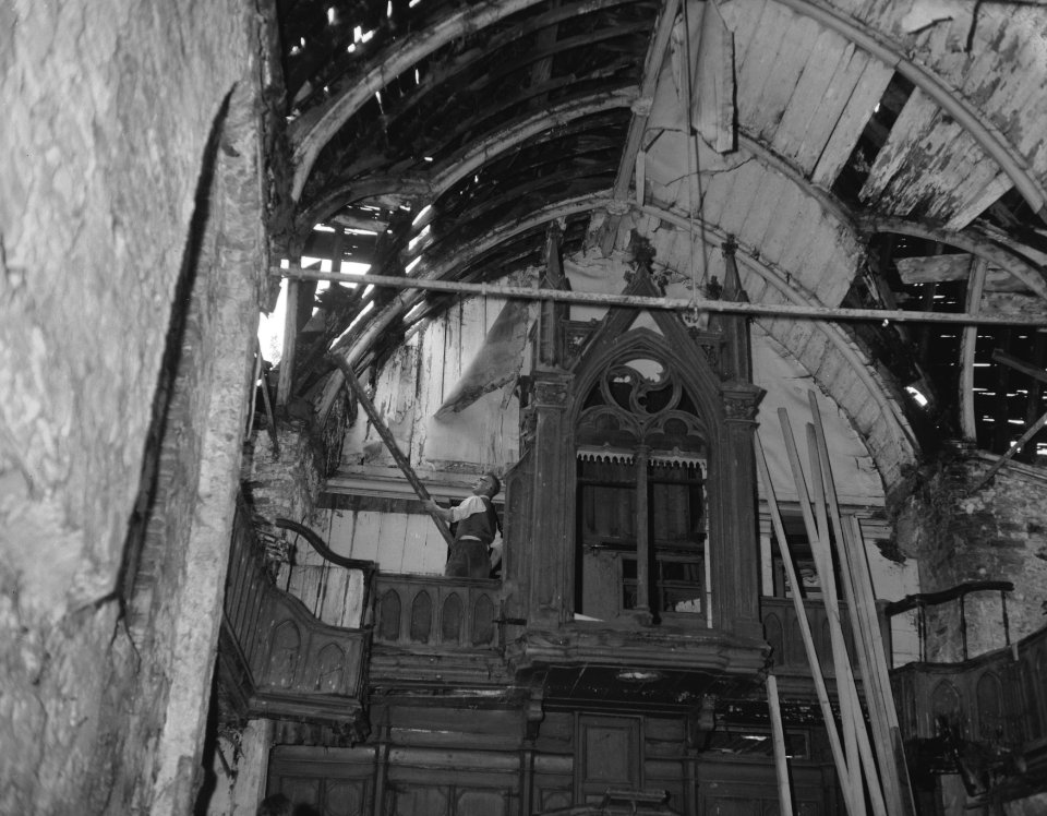 Restauratie van de kerk van Blauwkapel Interieur met het zicht op de bekapping , Bestanddeelnr 909-8876