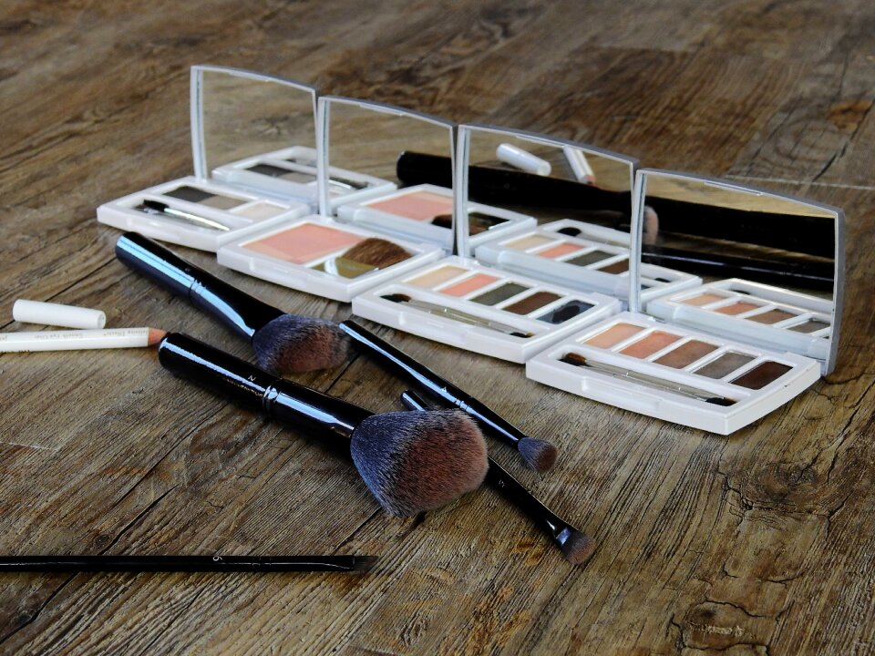 Beauty color eye shadow