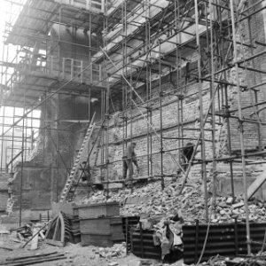 Restauratie Laurenskerk te Rotterdam, werkzaamheden aan het zuidelijk gedeelte, Bestanddeelnr 917-8681