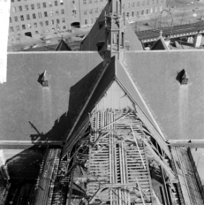 Restauratie St. Laurenskerk te Rotterdam, overzicht dakconstructie, zuidbeuk, Bestanddeelnr 917-5095