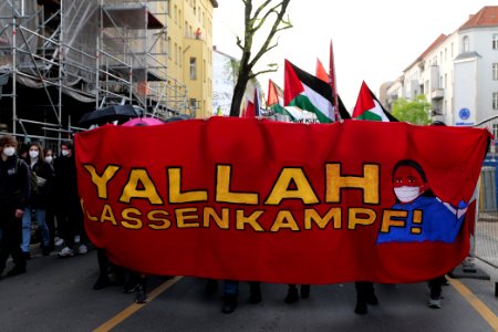 Revolutionary 1st may demonstration Berlin 2021 47