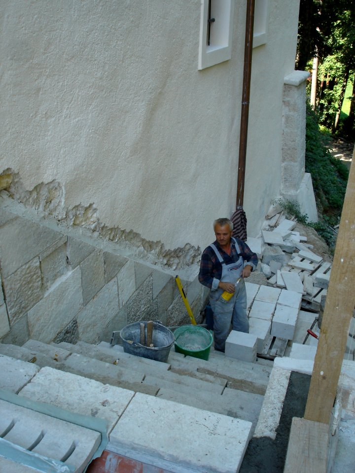 Restoration of Pišece Castle in 2006 90