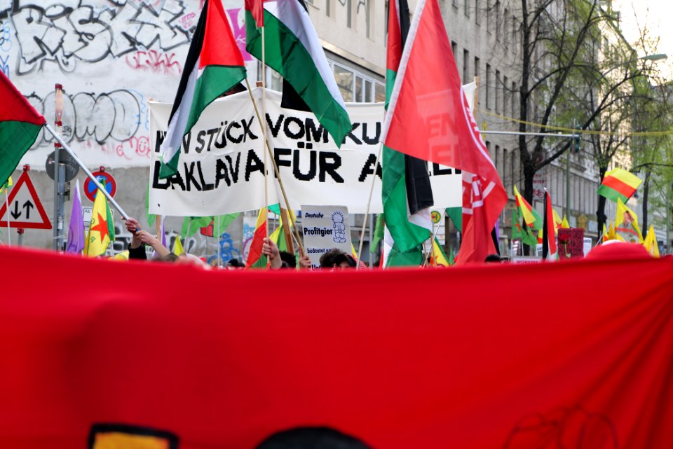 Revolutionary 1st may demonstration Berlin 2021 43