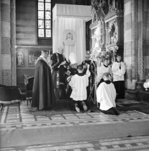 Requiemmis voor overleden paus in de St Jacobskerk in Den Haag Overzicht van d, Bestanddeelnr 915-2533