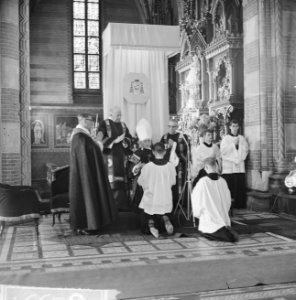 Requiemmis voor oveleden Paus in de St Jacobskerk in Den Haag de Pauselijke Int, Bestanddeelnr 915-2531