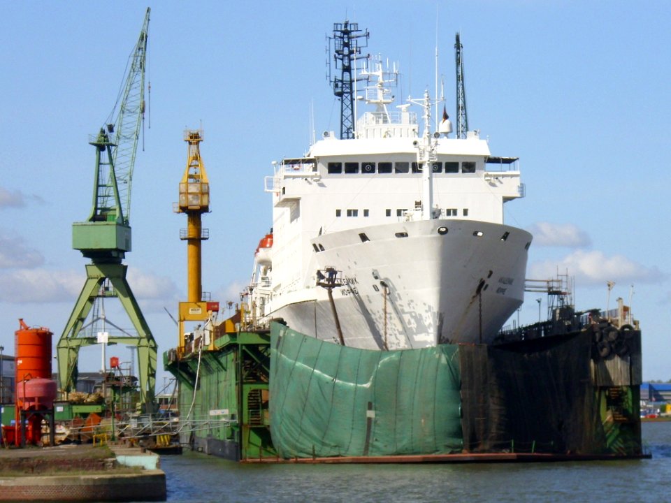 Research ship Akademik Ioffe (2)