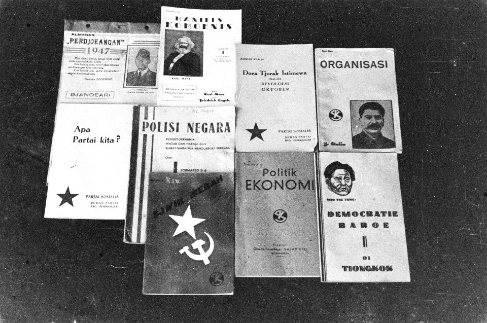 Republikeinse, communisische en socialistische brochures en publicaties in het…, Bestanddeelnr 4469