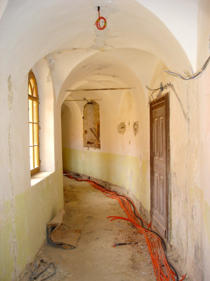 Restoration of Pišece Castle in 2007 109