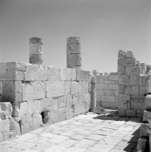 Resten van de oude stad Avdat muren, vloeren en pilaren, Bestanddeelnr 255-3326