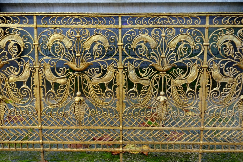 Resurrection grillwork - Platanenhain - Mathildenhöhe - Darmstadt, Germany - DSC01549