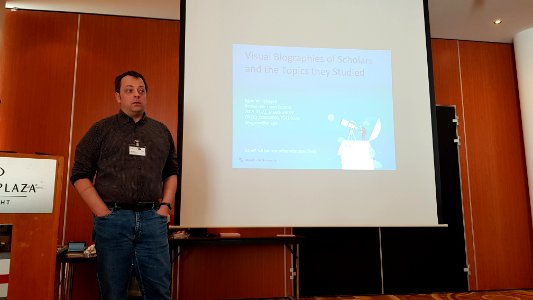 Researcher meets Curator - Visual Biographies of Scholars and the Topics they Studied - Egon Willighagen (1)
