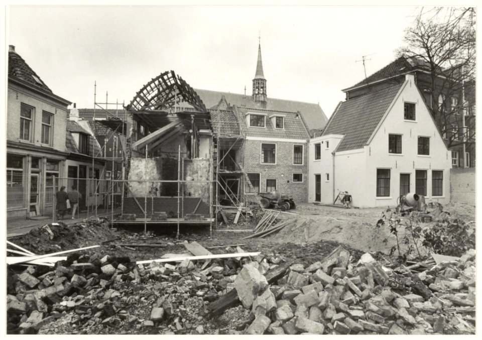 Restauratie van panden aan de Ceciliasteeg en de Morinnesteeg. NL-HlmNHA 54015592