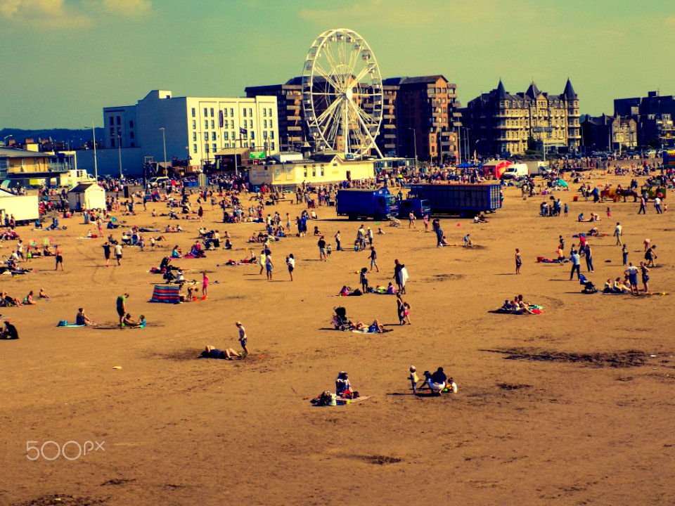 Retro Summer Daze (158623429)