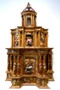 Reredos, artist unknown, Spain, c. 1570-1600, polychromed and gilded pine - Fogg Art Museum, Harvard University - DSC01025
