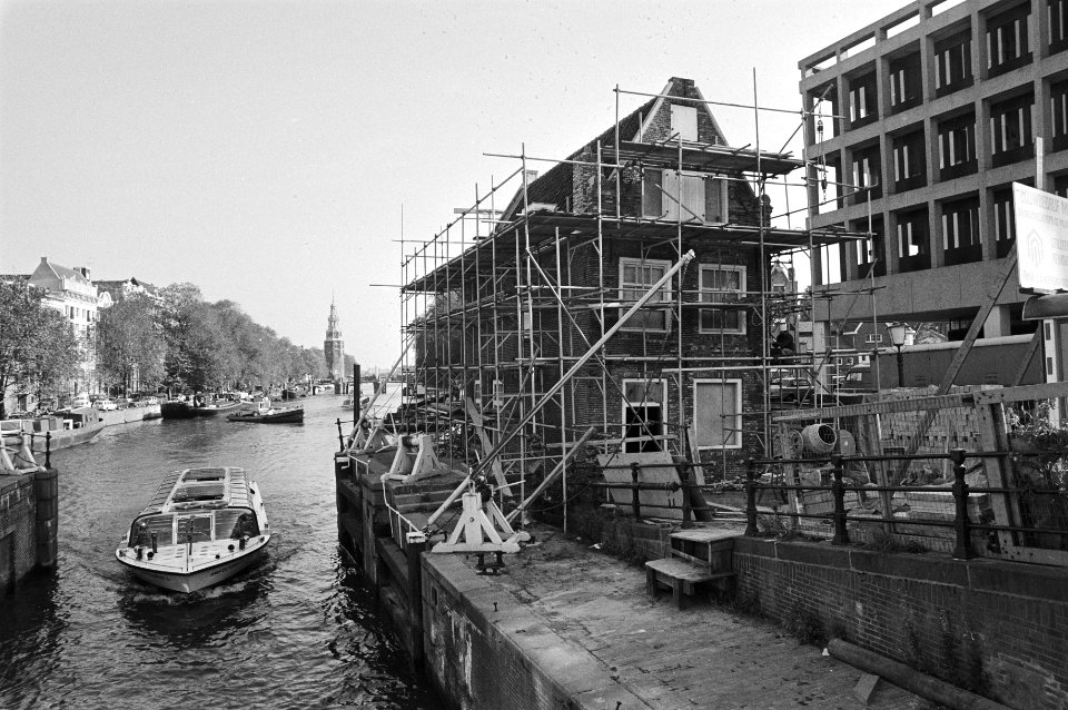Restauratie van het sluiswachtershuisje op de St. Antoniesluis in Amsterdam, Bestanddeelnr 930-4586