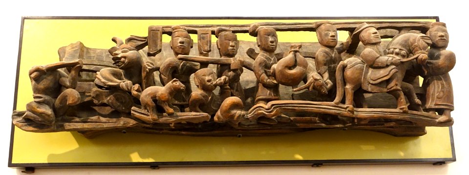 Return of the hunters, Huong Canh communale house, Vinh Phuc province, 17th century AD, wood - Vietnam National Museum of Fine Arts - Hanoi, Vietnam - DSC04944