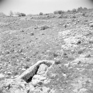 Resten van een Romeinse weg langs de weg van Bethlehem naar Hebron, Bestanddeelnr 255-5503