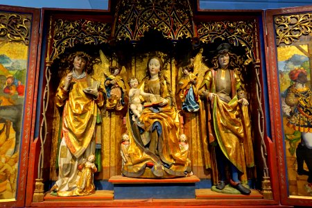 Retable from St. Cyriacus and Pankratius Church, detail 1, by workshop of Niclaus Weckmann, Talheim, Kreis Tubingen, 1500-1550 AD - Landesmuseum Württemberg - Stuttgart, Germany - DSC03099