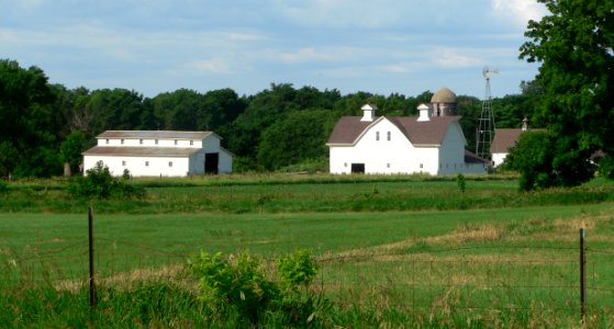 Retzlaff farmstead from E 1