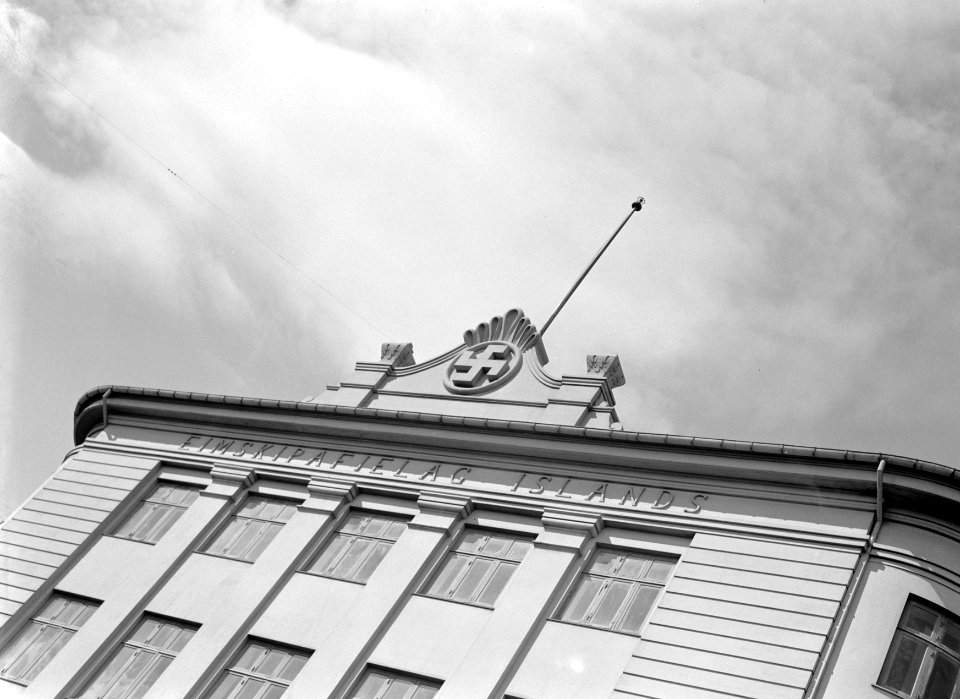 Reykjavik. Gevel van het gebouw van de IJslandse Stoomvaartmaatschappij, Bestanddeelnr 190-0444