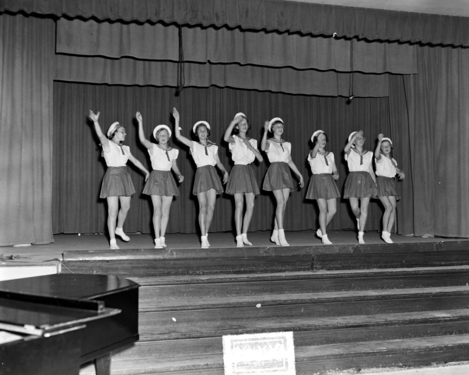 Revue en cabaret, Bestanddeelnr 904-6680