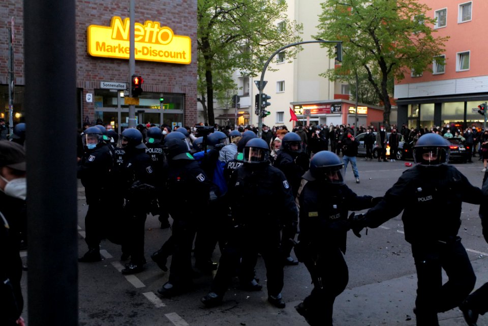 Revolutionary 1st may demonstration Berlin 2021 124