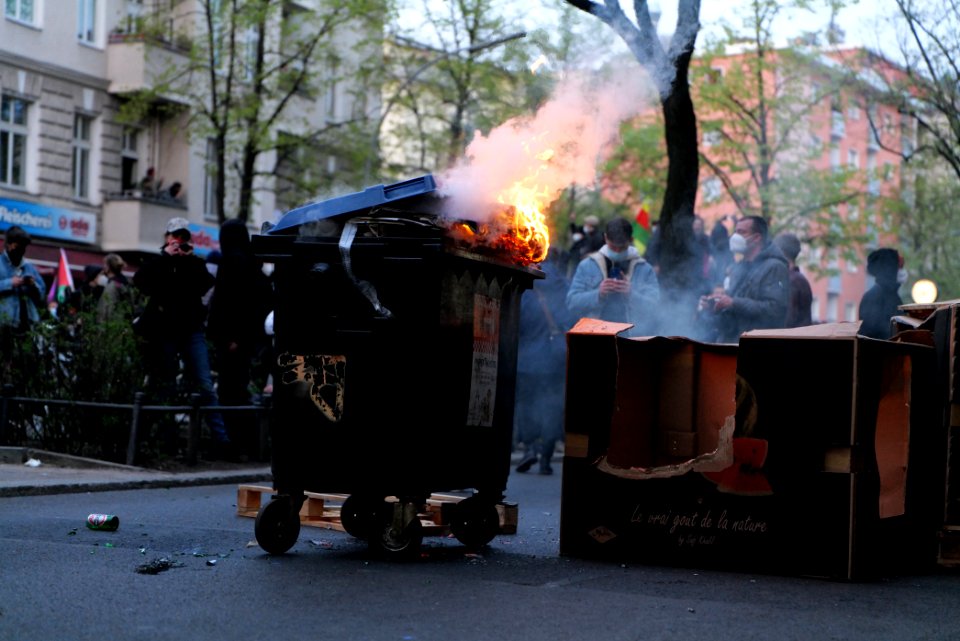 Revolutionary 1st may demonstration Berlin 2021 115