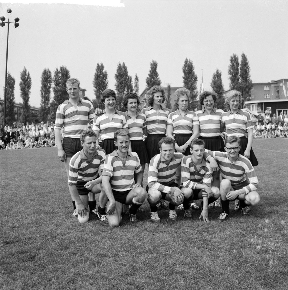 Rhoda tegen Blauw-Wit korfbal Twaalftal van Blauw-Wit, Bestanddeelnr 912-5605