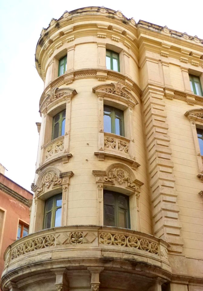 Reus - Museo de Arqueología Salvador Vilaesa (ex Banco de España) 4