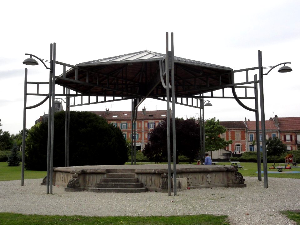 Revigny-sur-Ornain (Meuse) kiosque à musique
