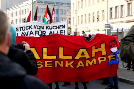 Revolutionary 1st may demonstration Berlin 2021 07