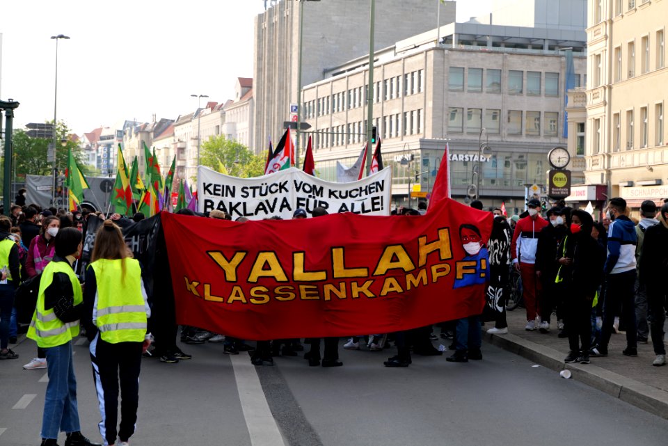 Revolutionary 1st may demonstration Berlin 2021 14
