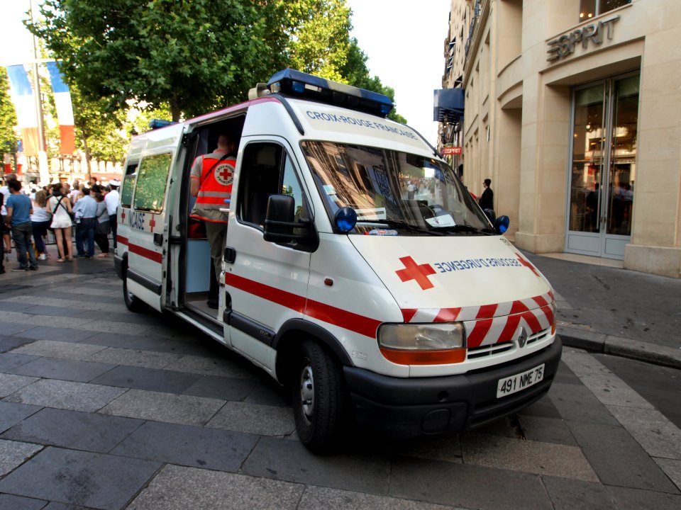 Renault Croix-Rouge at Paris