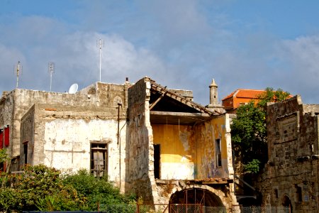 Rhodes-old-town-house-ruin-wall-710394-pxhere