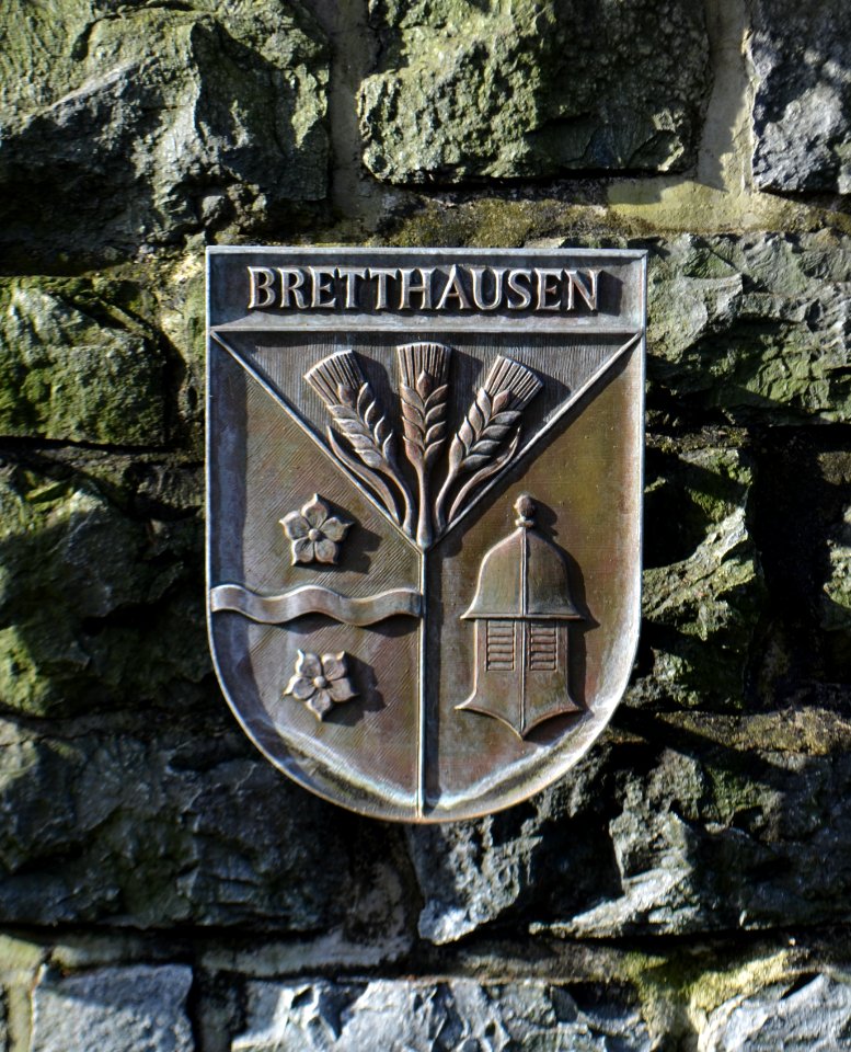 Rennerod, Brunnenanlage Wappen Bretthausen