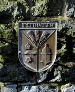 Rennerod, Brunnenanlage Wappen Bretthausen