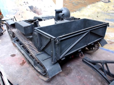 Renault UE with trailer in the Musée des Blindés, France, pic-2