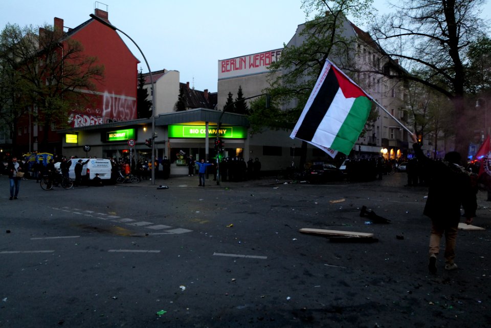 Revolutionary 1st may demonstration Berlin 2021 149