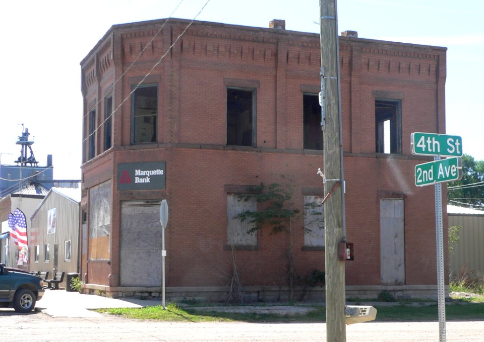 Revillo First State Bank from NE 2 location