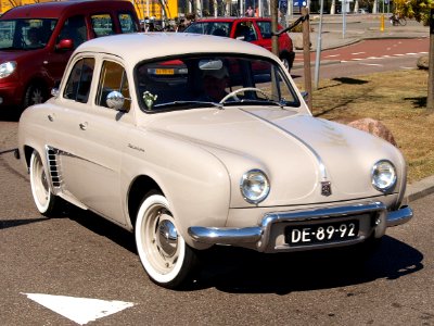 Renault Dauphine DE-89-92 pic2