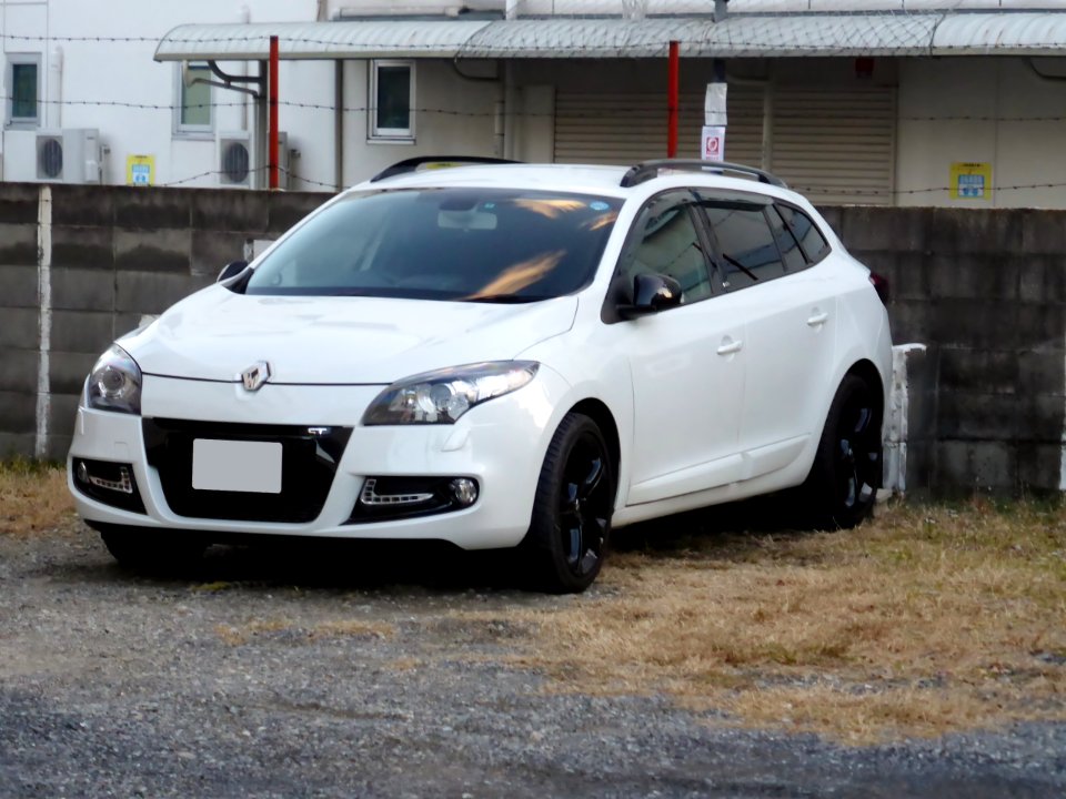 Renault MEGANE ESTATE GT Line (ABA-KZH5F) front