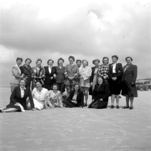 Reunie Marinevrouwen Bergen aan Zee, Bestanddeelnr 902-8085 photo