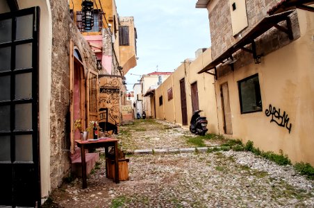 Rhodes-street-house-town-alley-wall-1289750-pxhere