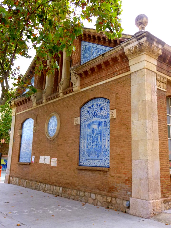 Reus - Escuelas Prat de la Riba 1