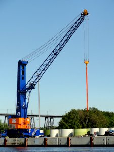 RENDSBURG HARBOR CRANES pic-006