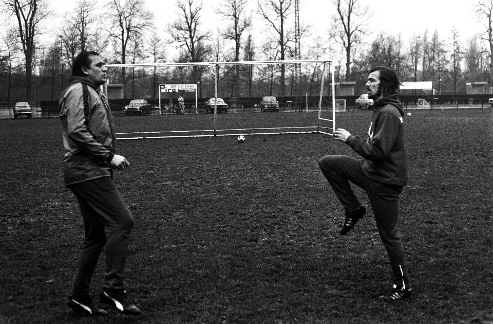 Rene Notten traint bij Ajax Notten in actie tijdens de training, Bestanddeelnr 927-6465
